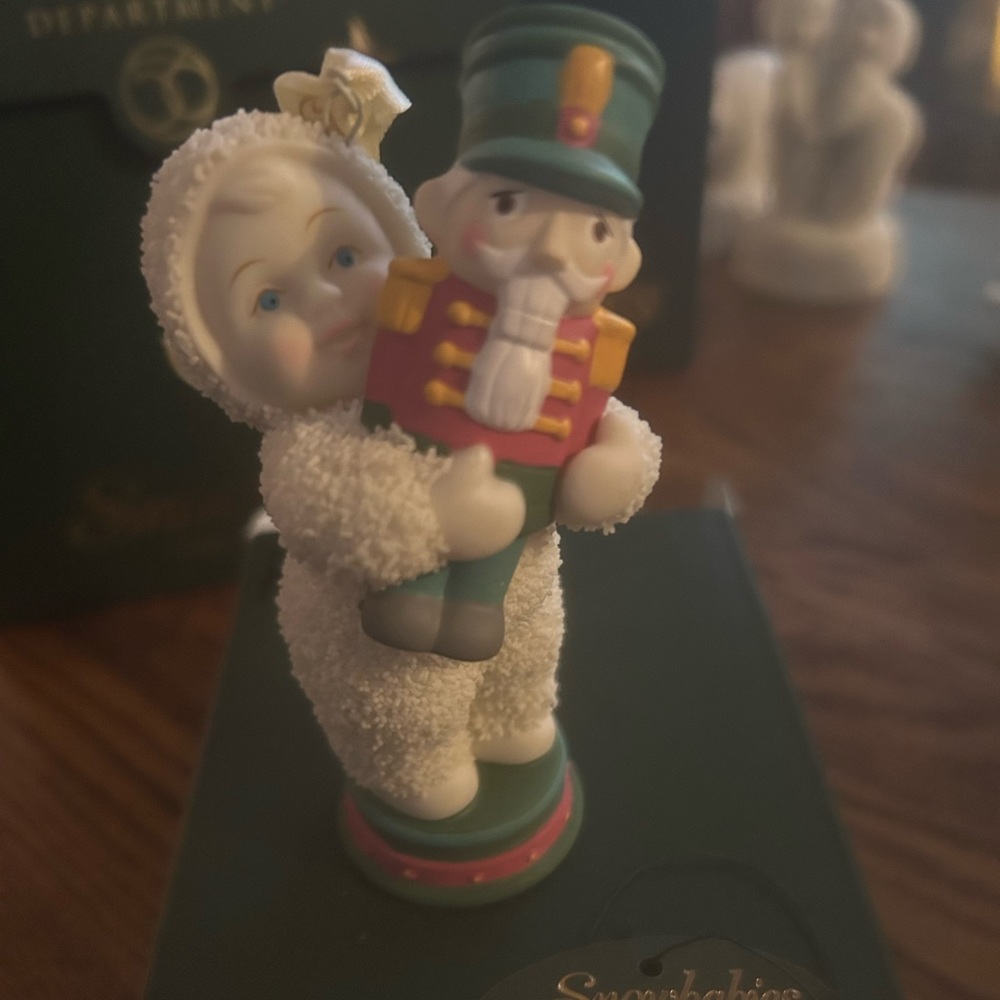 Snowbabies Department 56 Christmas Decor
